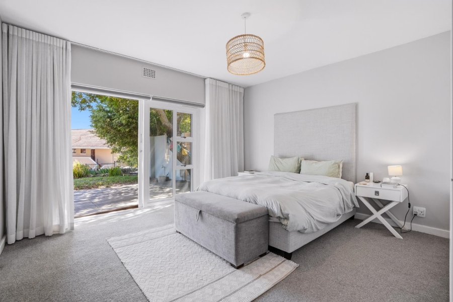 To Let 2 Bedroom Property for Rent in Vredehoek Western Cape